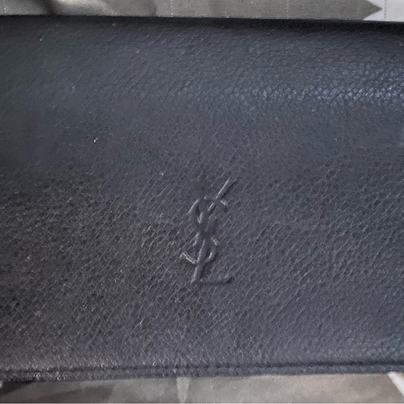 Yves Saint Laurent Classic Black Leather Wallet - Picture 1 of 3